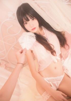 一奴5主在别墅调教