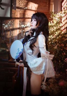 山中森林电影