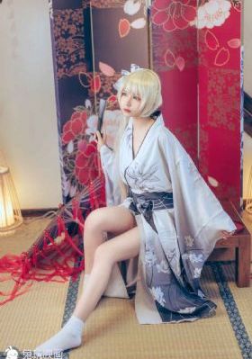 花吃了那女孩